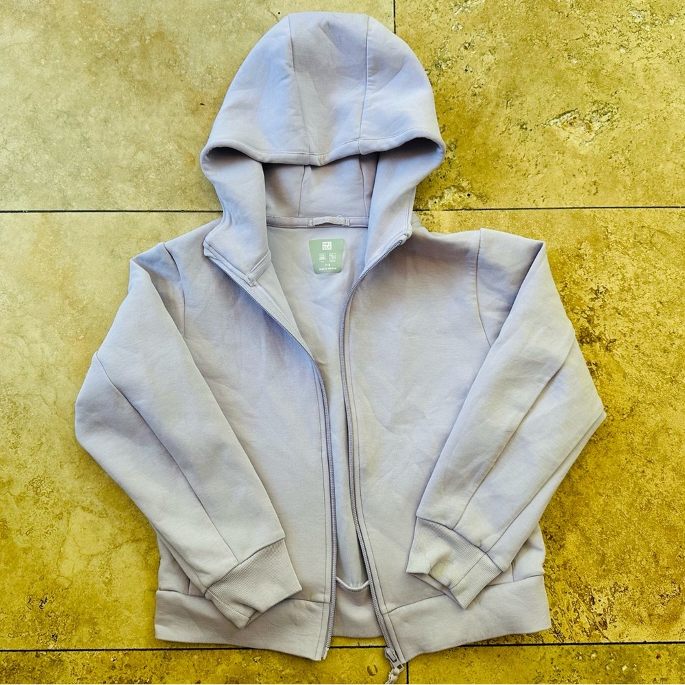 Uniqlo lilac purple kids zip hoodie jacket. Maybe worn twice. Size 7-8